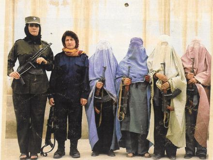 poli-afganistan.jpg